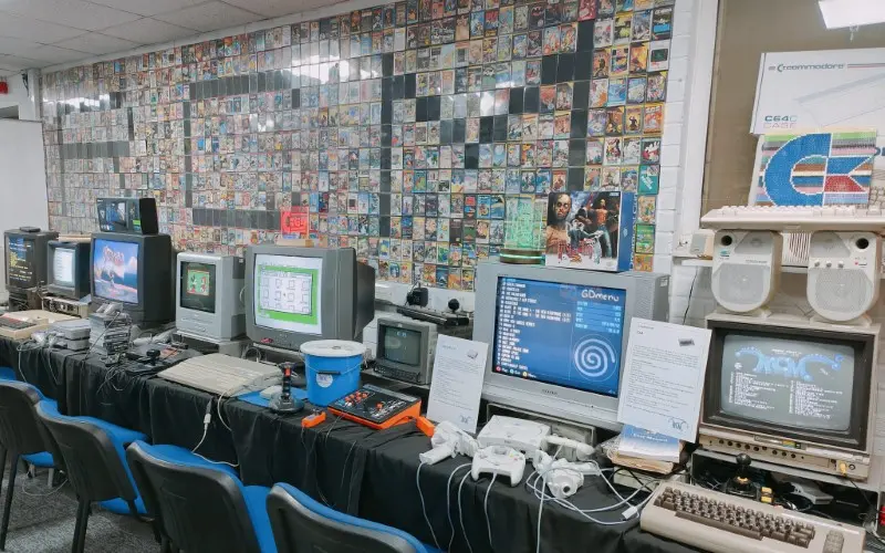 Visit Retro Computer Museum